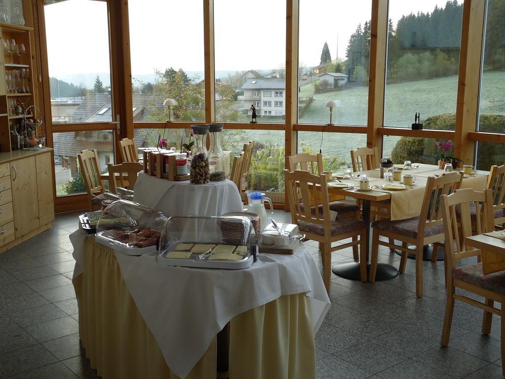 Berghotel Schiller Schonach im Schwarzwald Bagian luar foto