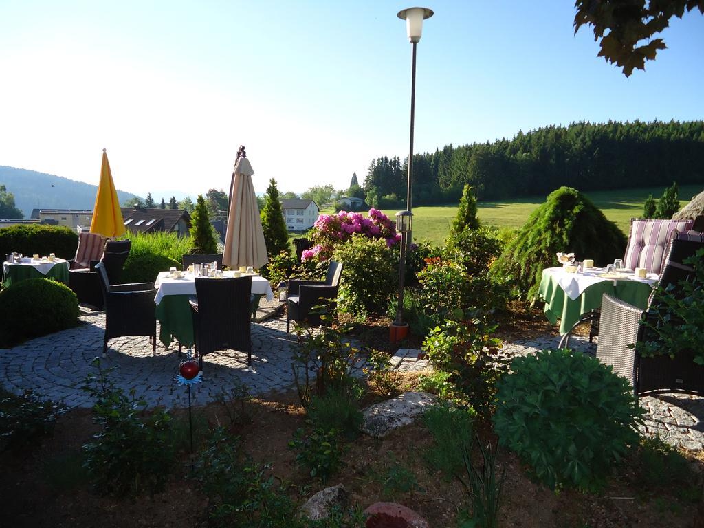 Berghotel Schiller Schonach im Schwarzwald Ruang foto