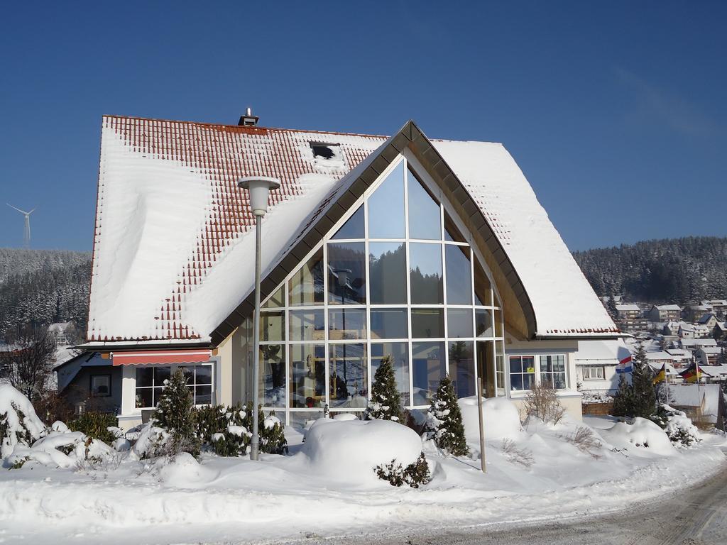 Berghotel Schiller Schonach im Schwarzwald Bagian luar foto