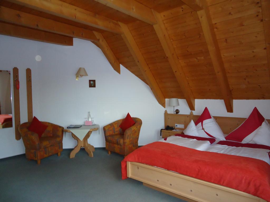 Berghotel Schiller Schonach im Schwarzwald Bagian luar foto