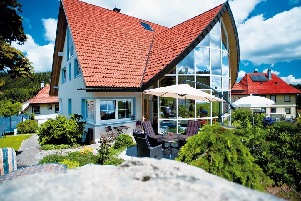Berghotel Schiller Schonach im Schwarzwald Bagian luar foto