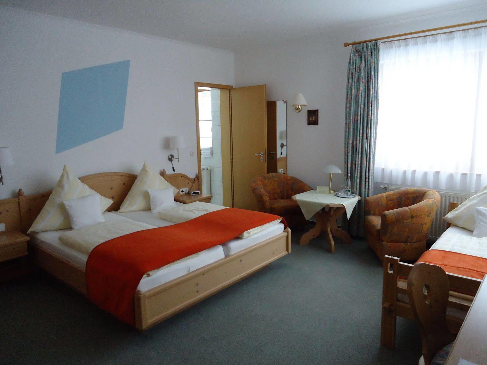 Berghotel Schiller Schonach im Schwarzwald Bagian luar foto