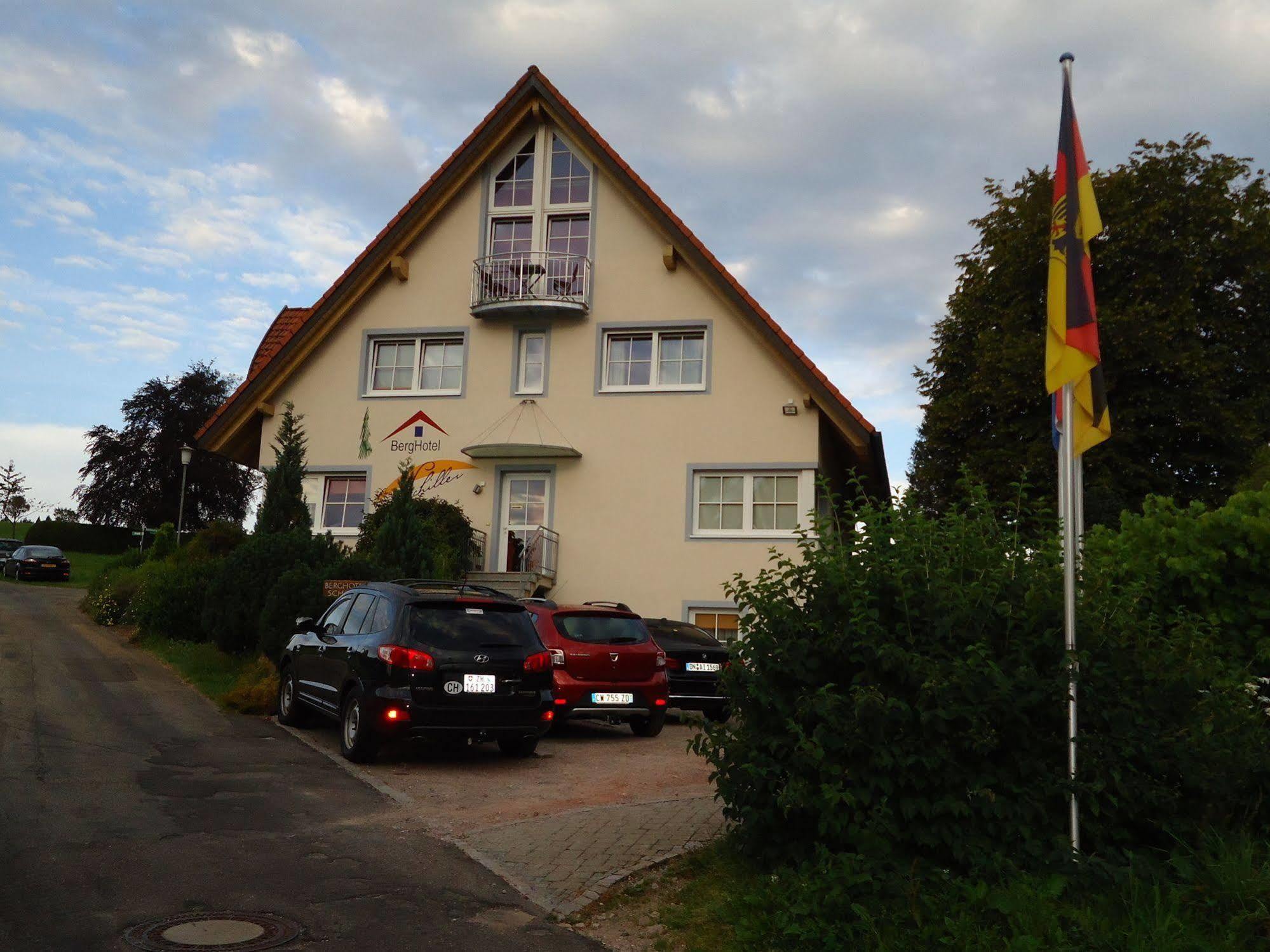 Berghotel Schiller Schonach im Schwarzwald Bagian luar foto