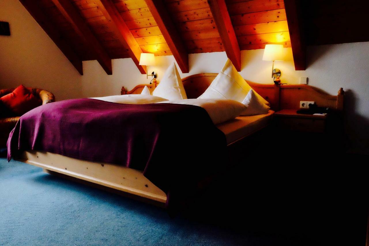 Berghotel Schiller Schonach im Schwarzwald Bagian luar foto