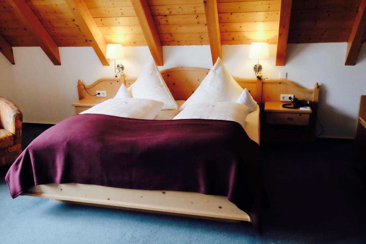 Berghotel Schiller Schonach im Schwarzwald Bagian luar foto